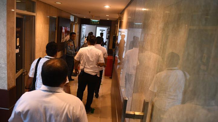 Anggota DPR Ini Pertanyakan Klaim Polisi Soal Peluru Nyasar