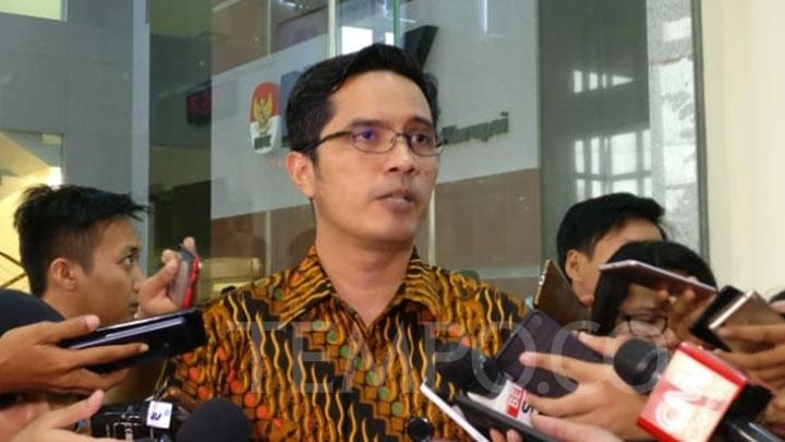 kpk-duga-duit-di-kantor-lukman-hakim-saifuddin-terkait-kasus-romy