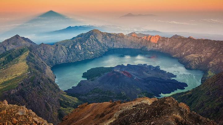 Tragedi Penyesalan Cintaku, Di Tanah Rinjani