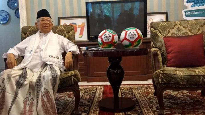 Ma'ruf Amin Terima Gelar Tokoh Sesepuh Pasundan