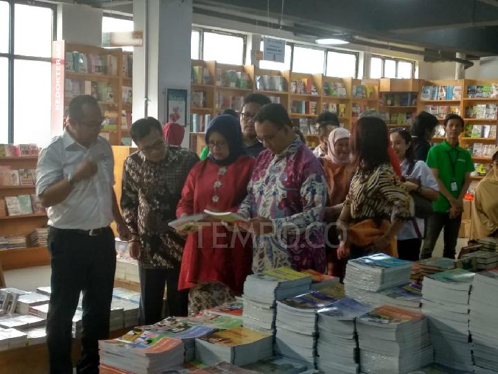 Pedagang Buku Pasar Kenari: Hanya Ramai Sepekan Diresmikan Anies