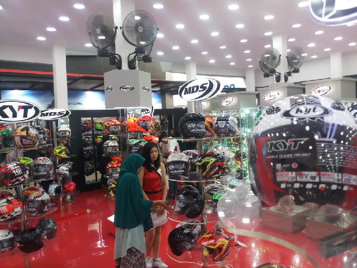 Kerusuhan 22 Mei Pengaruhi Penjualan Helm di Jakarta Fair 2019