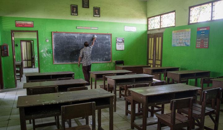jam-kosong-dan-problema-di-dunia-pendidikan