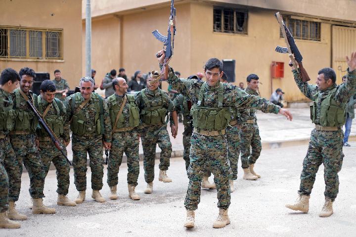 Pasukan Kurdi Suriah Merasa Dikhianati Amerika Serikat 