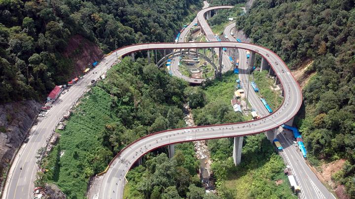 sby-resmikan-jembatan-kelok-sembilan-31-oktober-2013