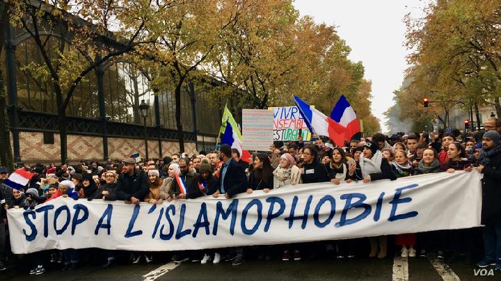 Ribuan Orang Unjuk Rasa Melawan Islamofobia di Paris