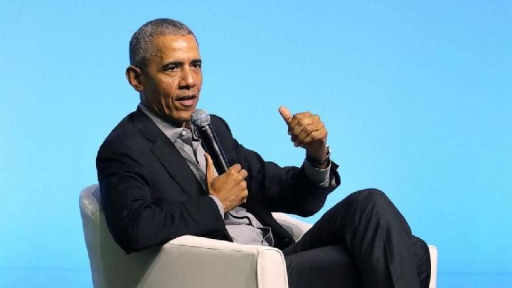 Obama Kritik Cara Pemerintah Trump Tangani Virus Corona