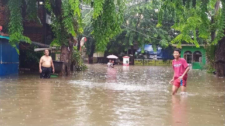 banjir-jakarta-warga-sudah-31-tahun-baru-sekarang-kena