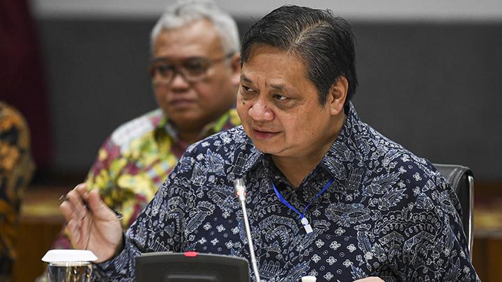 pandemi-covid-19-airlangga-pekerja-yang-di-phk-naik-jadi-21-juta-orang