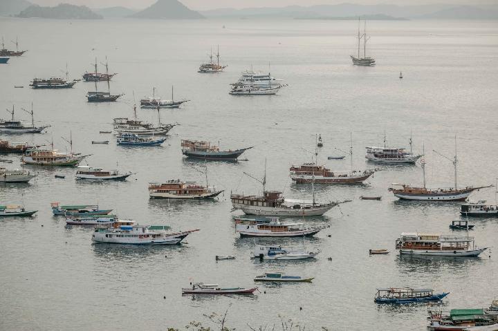 luhut-pandjaitan-jangan-sampai-kapal-wisata-di-labuan-bajo-tak-bayar-pajak