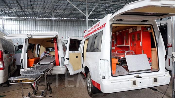 ambulans-ditembaki-saat-demo-uu-cipta-kerja-polisi-karena-mencurigakan