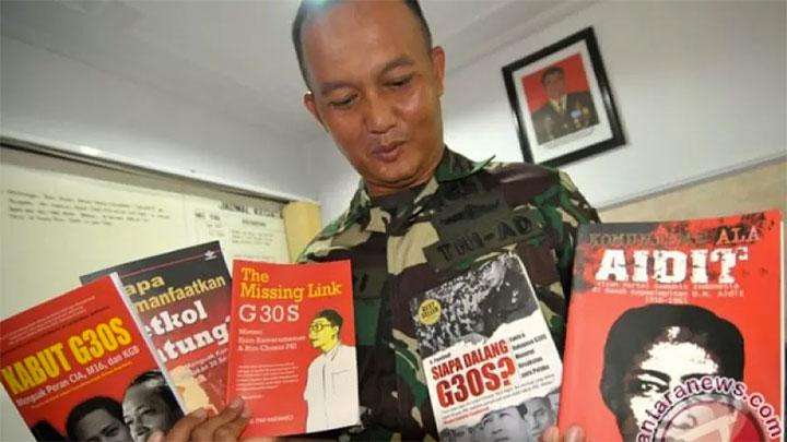 Buku-Buku yang Pernah Dirazia karena Dianggap Berbau Komunis 