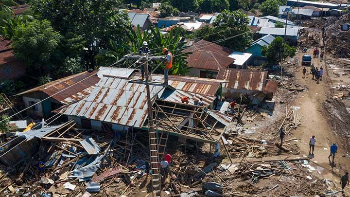 uni-eropa-menyalurkan-bantuan-rp-34-m-untuk-korban-topan-seroja