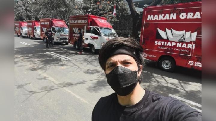 Atta Halilintar Borong Lima Truk untuk Bagikan Makanan Gratis se-Jabodetabek