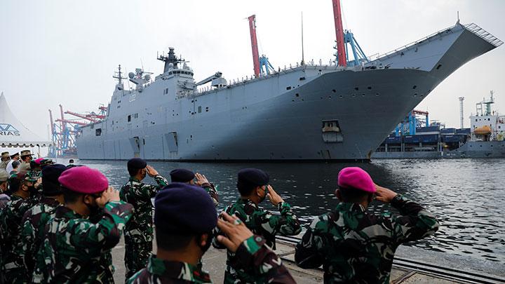 HMAS Canberra Sambangi Jakarta | Inilah Kapal Perang Terbesar Milik Australia