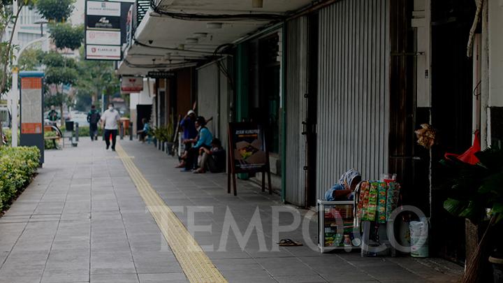 Peminat Walking Tour Membeludak, Menikmati Wajah Baru Jakarta