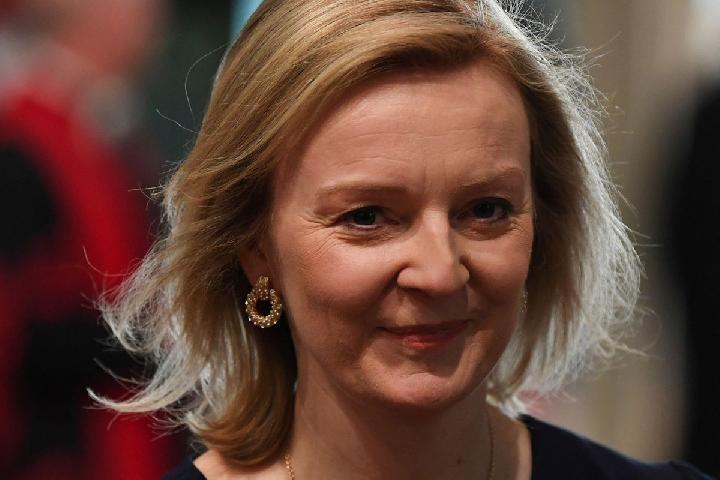 Liz Truss Disebut Akan Umumkan Cina sebagai Ancaman Nasional Inggris