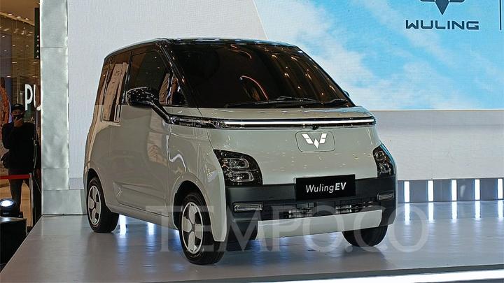 mobil-listrik-murah-wuling-ev-sudah-bisa-dipesan-unit-dikirim-september-2022