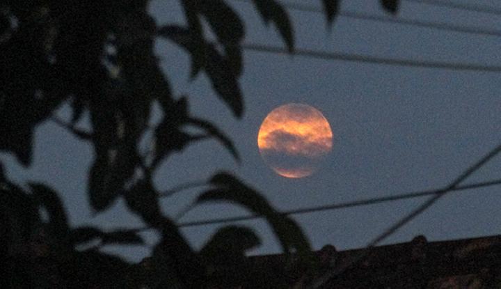 Cara Melihat Fenomena Supermoon dengan Mudah &#91;Kompetisi KGPT&#93;