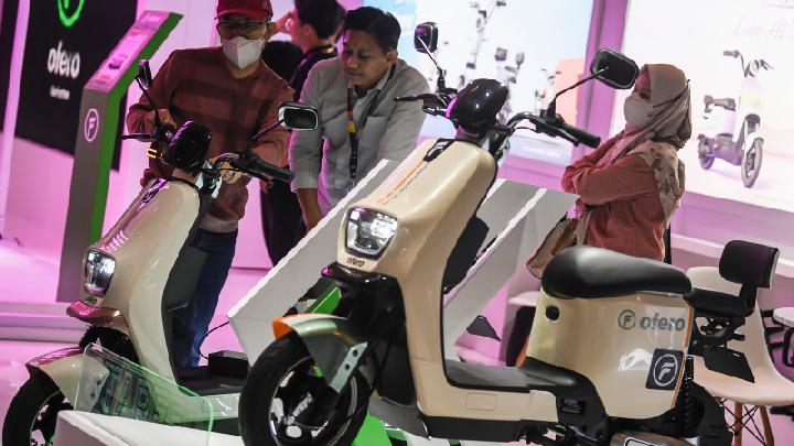 Siapa Saja yang Berhak Menerima Subsidi Motor Listrik?