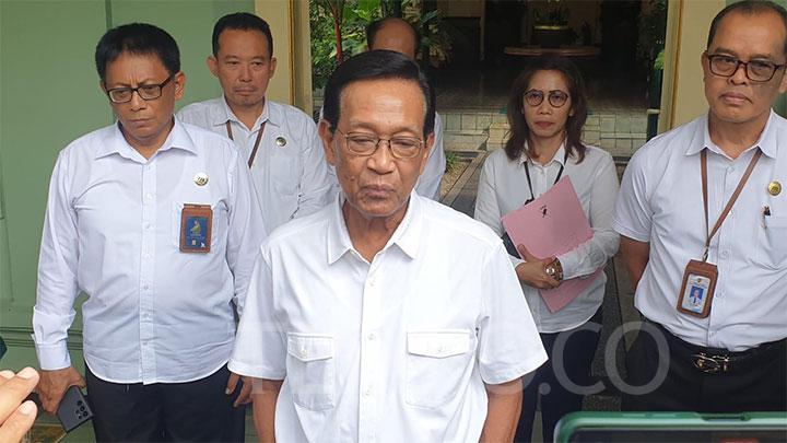 Sultan HB X Jawab Komentar Ade Armando Soal Dinasti: Silahkan Diubah Undang2nya