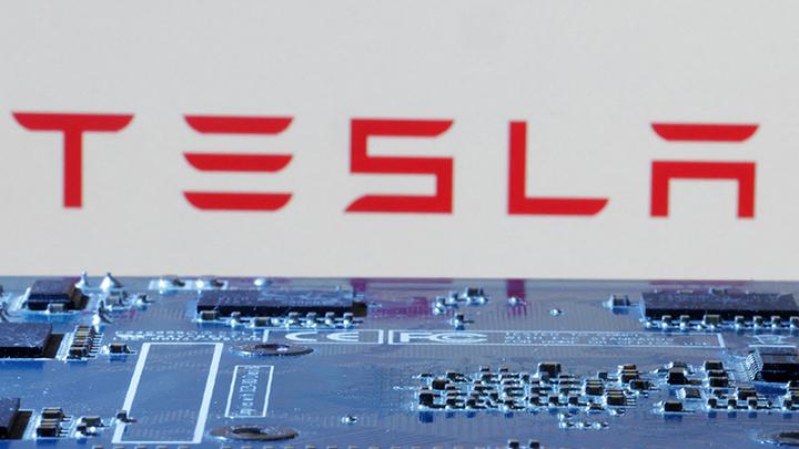  Bisnis Luhut Punya Kabar Baru Soal Rencana Investasi Tesla di Indonesia