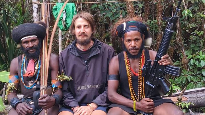 tpnpb-opm-bantah-yang-ditangkap-tni-polri-pemasok-senjata-api-dan-amunisi