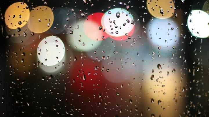 Hujan di Jakarta dan Sekitarnya Malam Ini Mungkin Bertahan hingga Menjelang Pagi