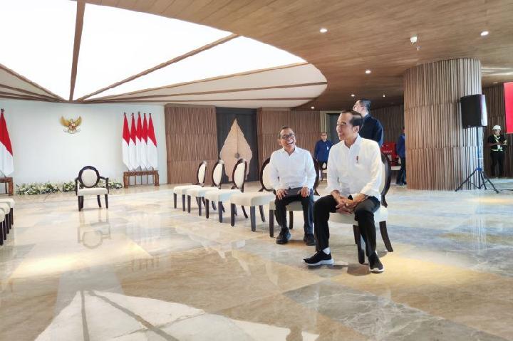 Istana Kirim Furnitur untuk Sidang Kabinet di IKN Pakai Hercules