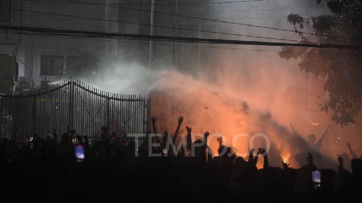 Amnesty International Sebut Aparat Brutal ke Massa Aksi Tolak Revisi UU Pilkada