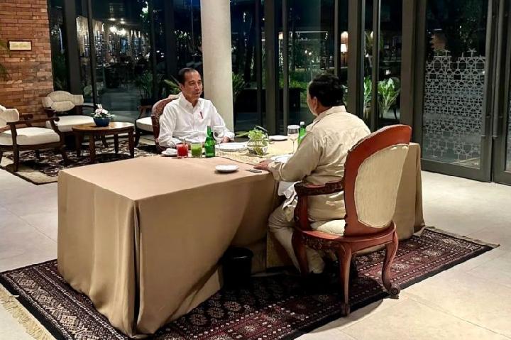 Jokowi dan Prabowo Bertemu di Solo Hari Ini, Gibran: Hanya Makan Siang