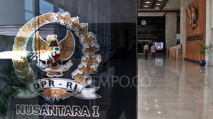 Akal-akalan Partai Nonaktifkan Anggotanya di DPR