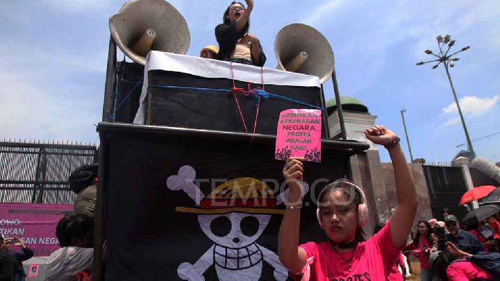 Aliansi Perempuan Desak Prabowo Tarik TNI-Polri dari Pengamanan Demo