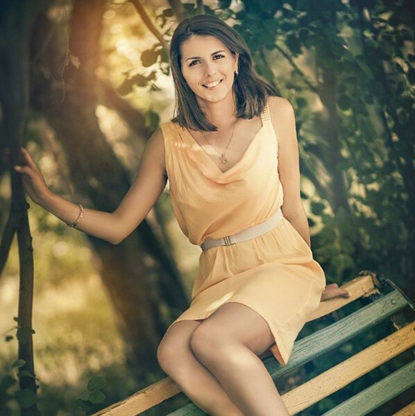 Si Cantik Anggota Parlemen Rusia Mati di Granat selagi Ho-oh