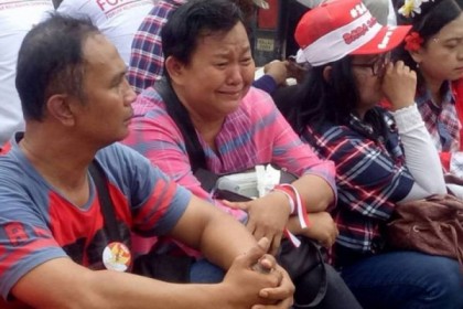 Sambil nangis Ter-sedu2 Wanita Ini Sebut Veronica Tan Jahat: Keputusan Pak Ahok Tepat
