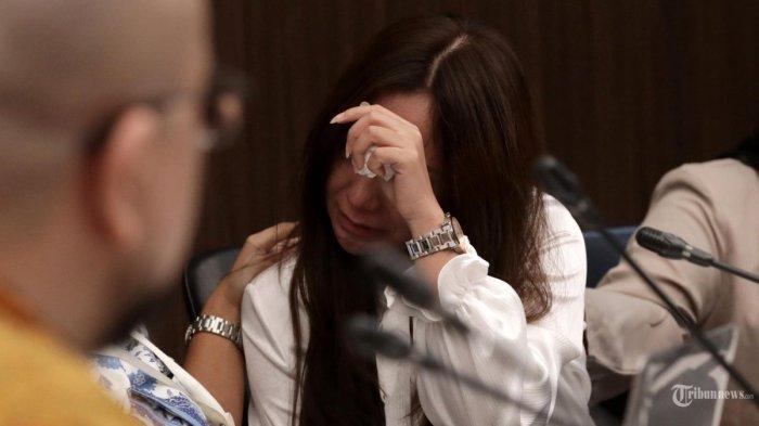CANTIKNYA Wanita PPLN Den Haag , Mirip Artis Sandra Bullock Bikin Hasyim Asyari.