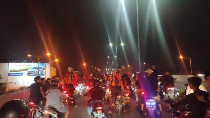 Ratusan Remaja Berseragam OKP di Medan Konvoi Ugal Ugalan