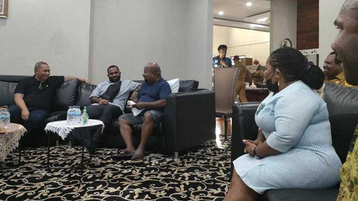 KPK Dalami Penggunaan Uang yang Diterima Lukas Enembe