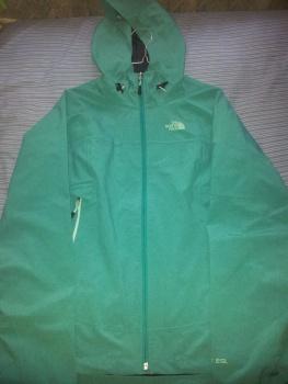outdoor jacket / jaket outdoor TNF The North Face gan , silakan :)