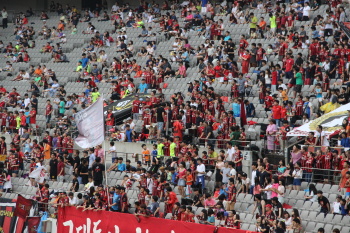 Pengalaman nonton pertandingan sepakbola Korea League &#91; FC Seoul vs Seongnam &#93;