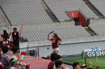 Pengalaman nonton pertandingan sepakbola Korea League &#91; FC Seoul vs Seongnam &#93;