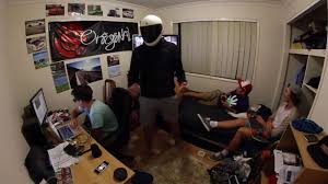 Harlem Shake Versi Perusahaan Besar di Indonesia Bikin Ngakak!!!