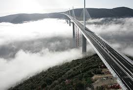 Jembatan Le Viaduc de Millau, Jembatan Tertinggi di Dunia (So High and Beautiful)