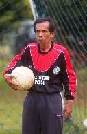 10 Kiper Legenda Terbaik Indonesia