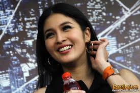 &#91;BERITA+MULUS&#93; SANDRA DEWI TAK HERAN AHOK GALAK DAN SUKA MARAH (CALON ISTRI SETIA?)