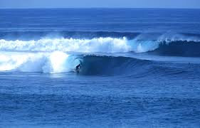 3 Pantai Indonesia Dinobatkan Spot Surfing Terbaik Dunia