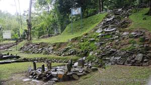 Obyek wisata sejarah di sekitar Gunung Salak