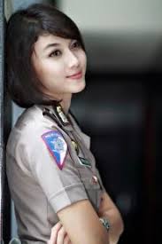 Ada yang tau ga sih Bu Polwan yang satu ini ?