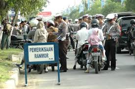 Trik Terbebas dari Jerat Polisi Gadungan Tukang Tilang