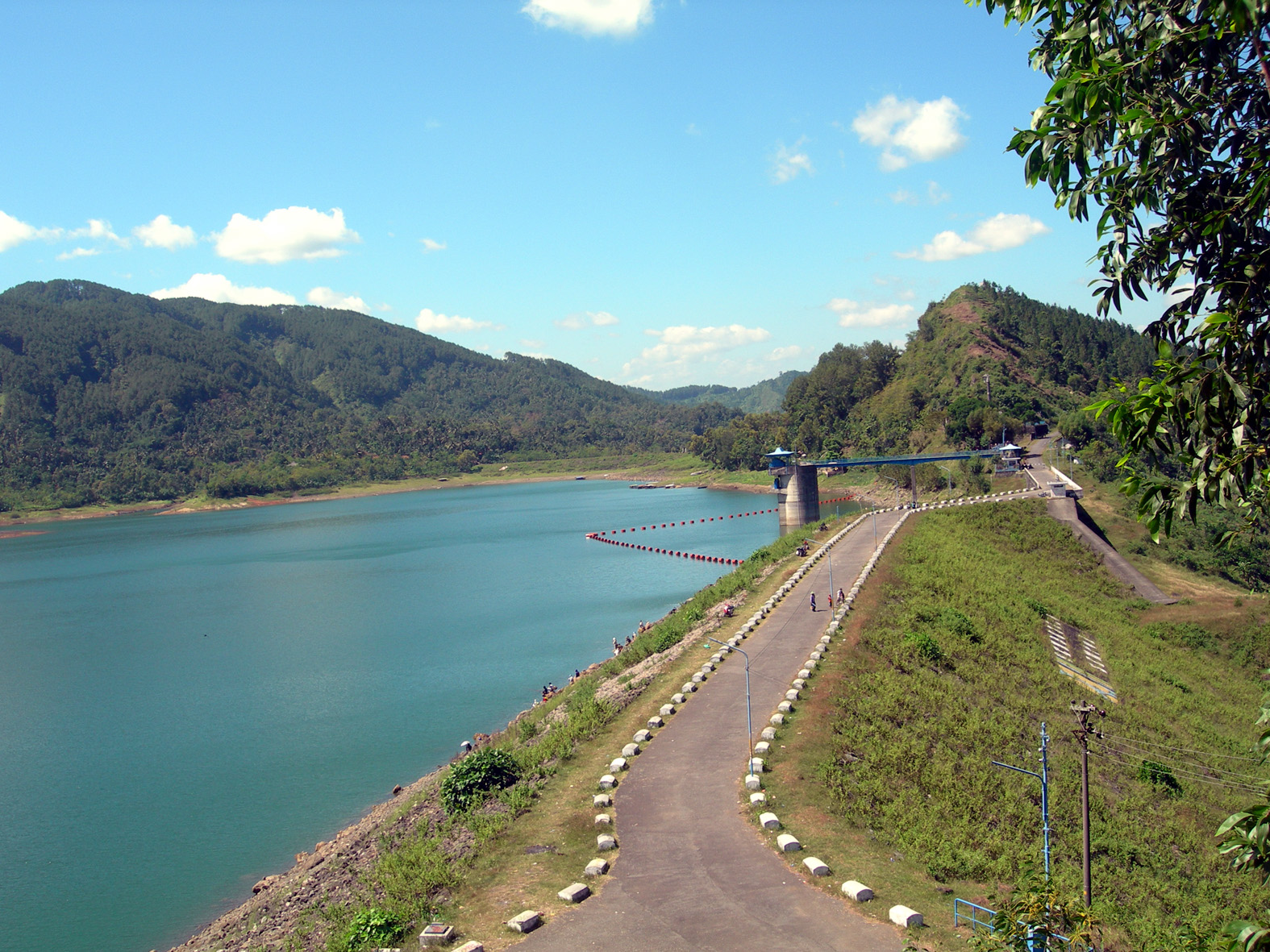 Tempat Wisata dengan Keindahan yg Menakjubkan